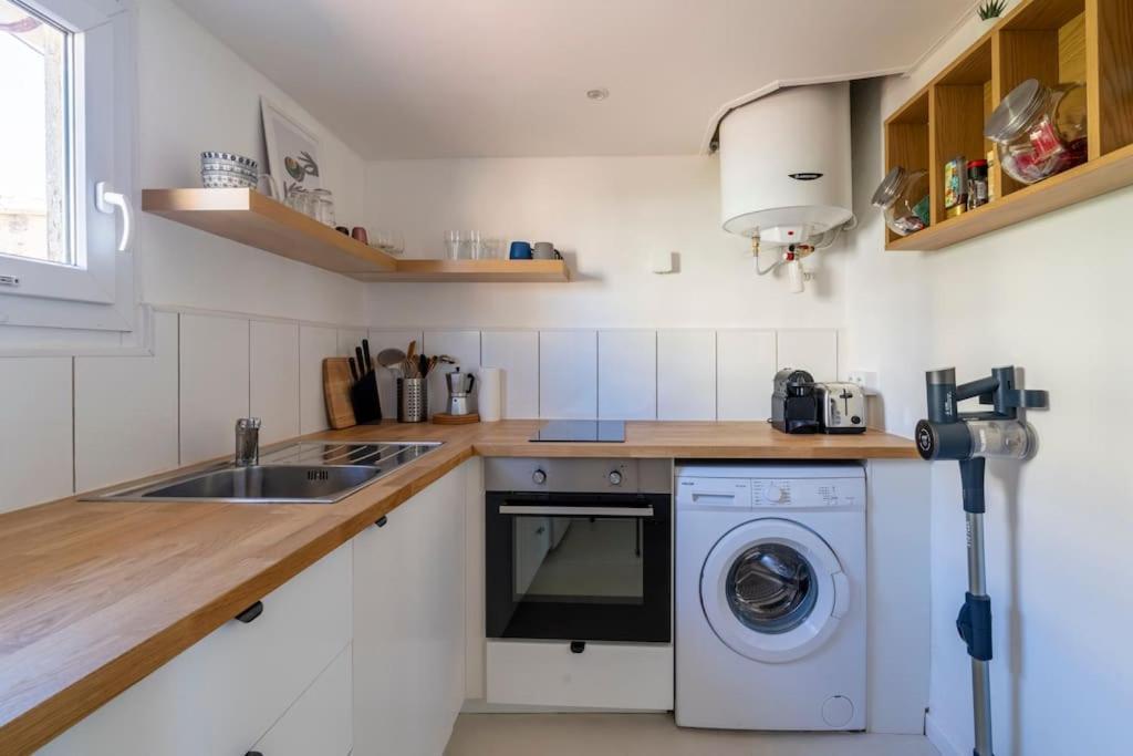 Un Balcon En Ville, 4 Pers Renove Marseilles