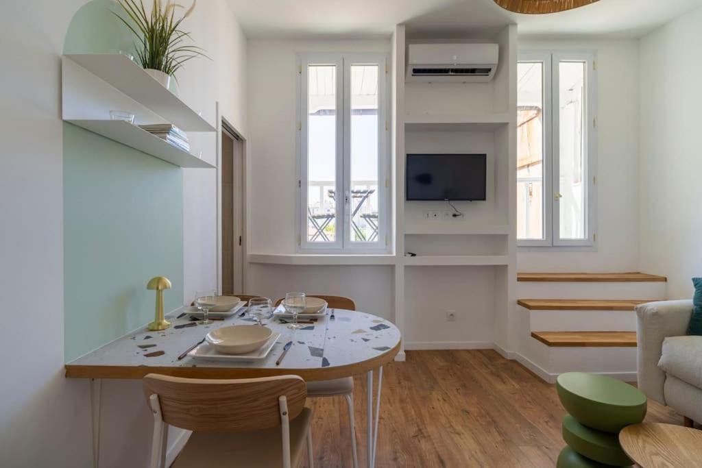 Un Balcon En Ville, 4 Pers Renove Apartment