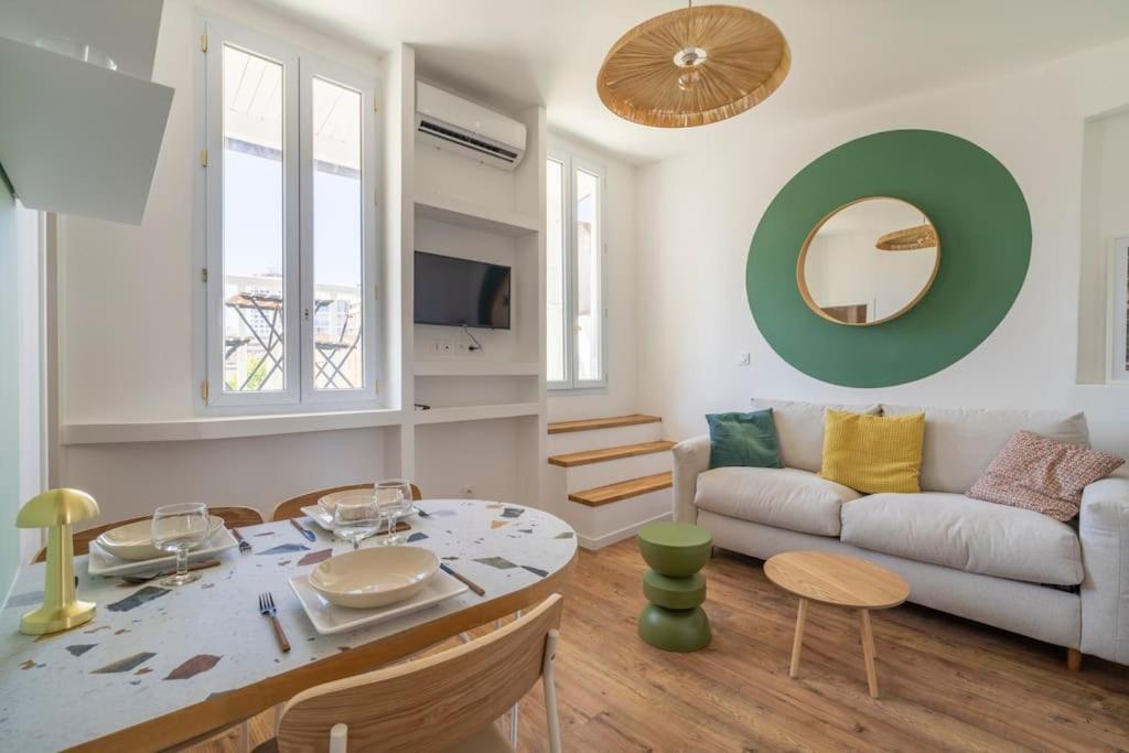 Apartment Un Balcon En Ville, 4 Pers Renove Marseilles